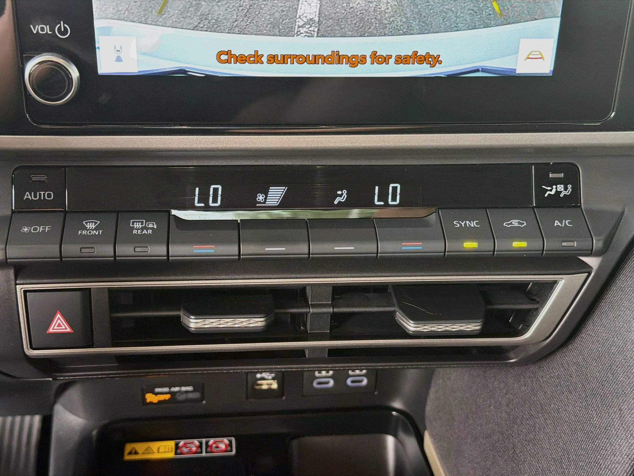 Used 2025 Toyota Camry LE FWD image 23
