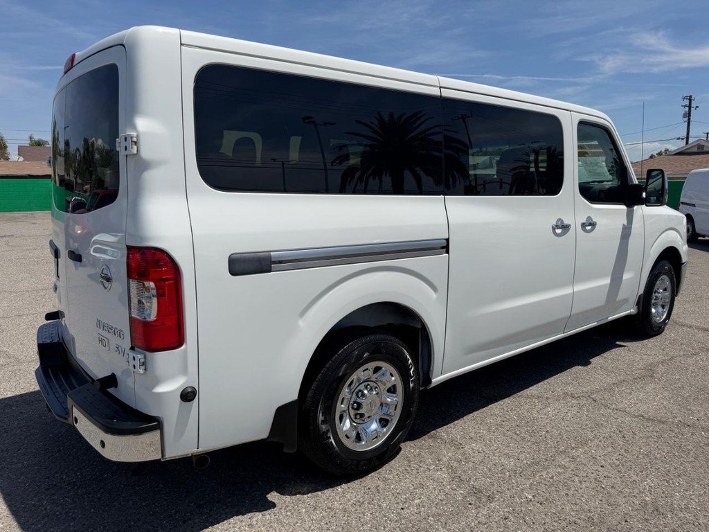 Used 2015 Nissan NV 3500 SV w/ Technology Package RWD image 6