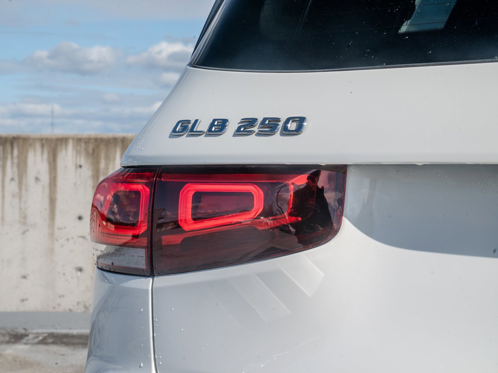 Certified 2023 Mercedes-Benz GLB 250 4MATIC image 8