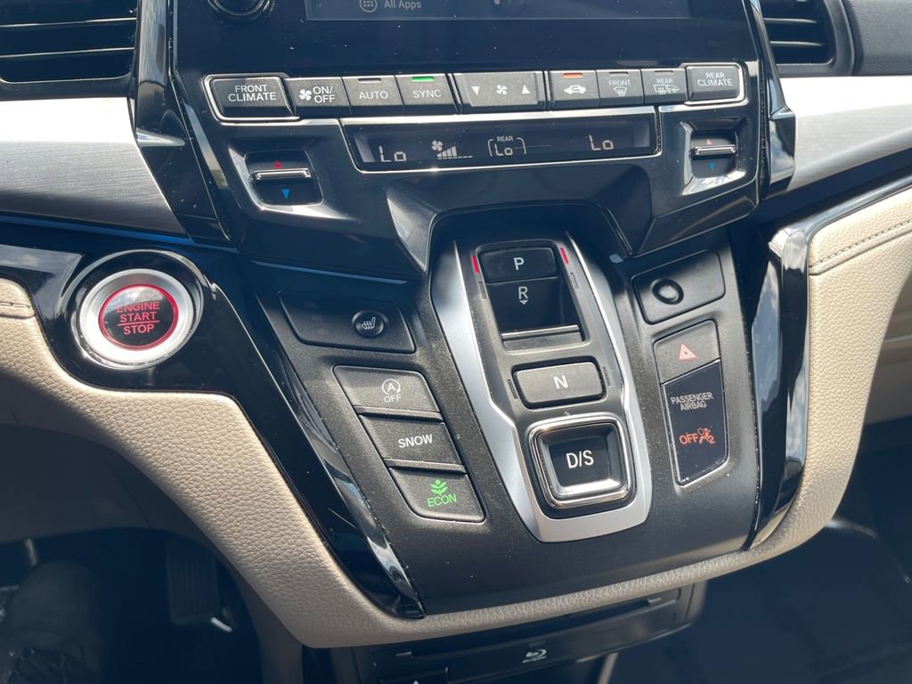 Used 2023 Honda Odyssey Touring image 11