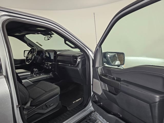 Used 2022 Ford F150 XLT w/ Equipment Group 302A High image 13