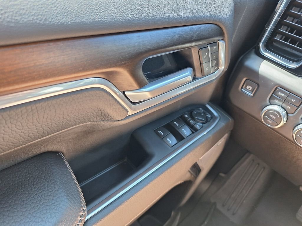 Used 2026 GMC Sierra 2500 Denali w/ Denali Reserve Package AWD/4WD image 17
