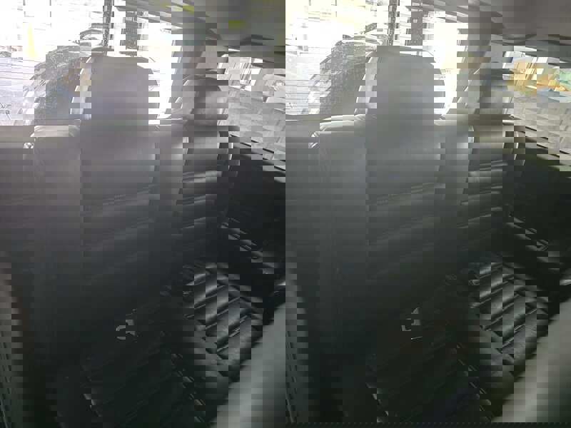 Used 2005 HUMMER H2 w/ Preferred Equipment Group image 19