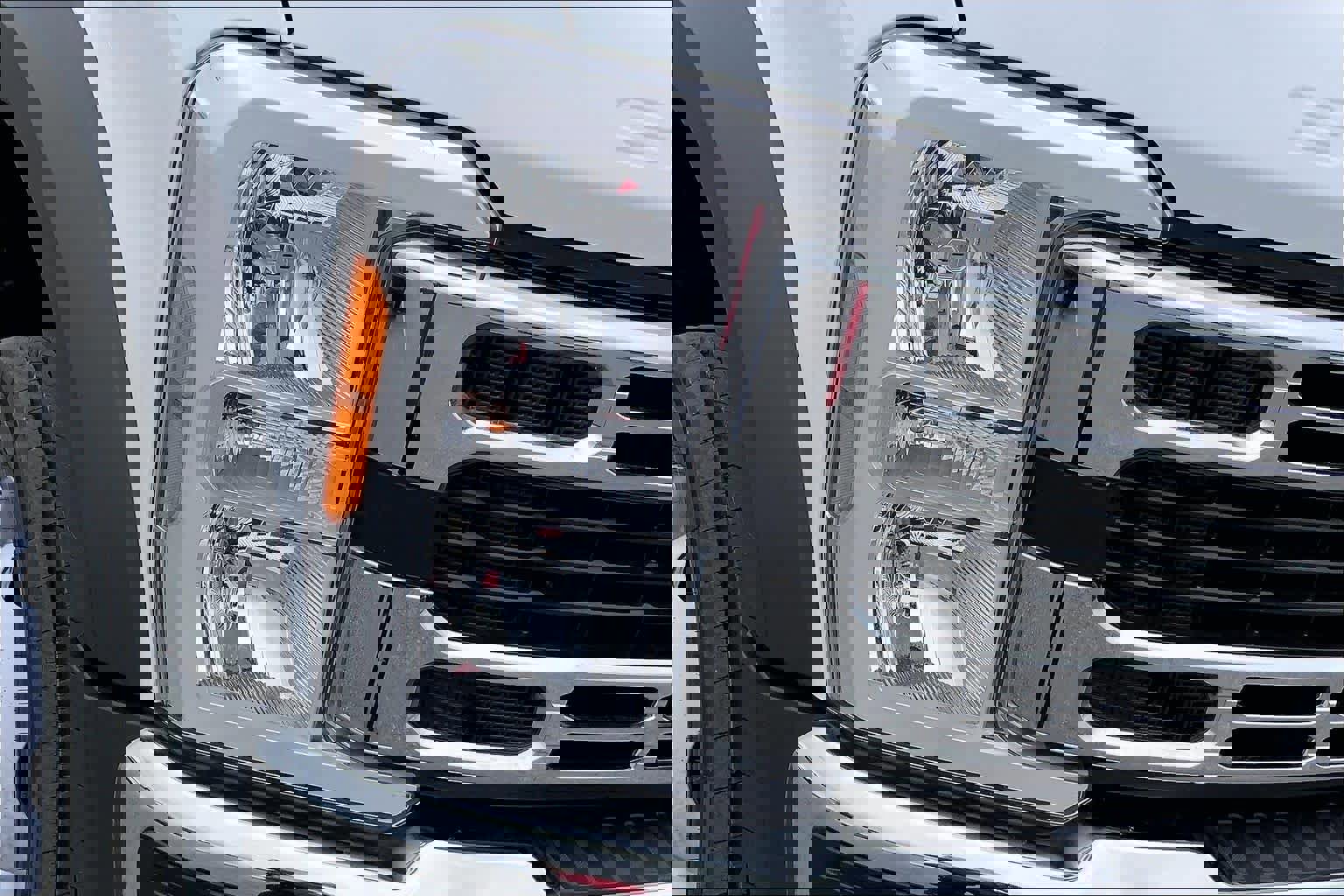 Used 2023 Ford F550 4x4 Crew Cab Super Duty image 27