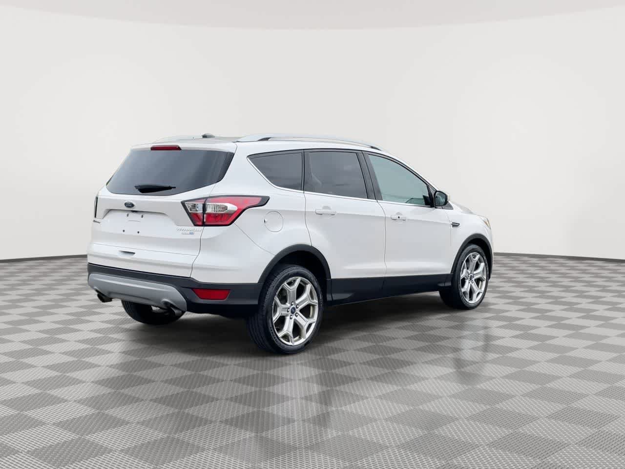 Used 2017 Ford Escape Titanium AWD/4WD image 8