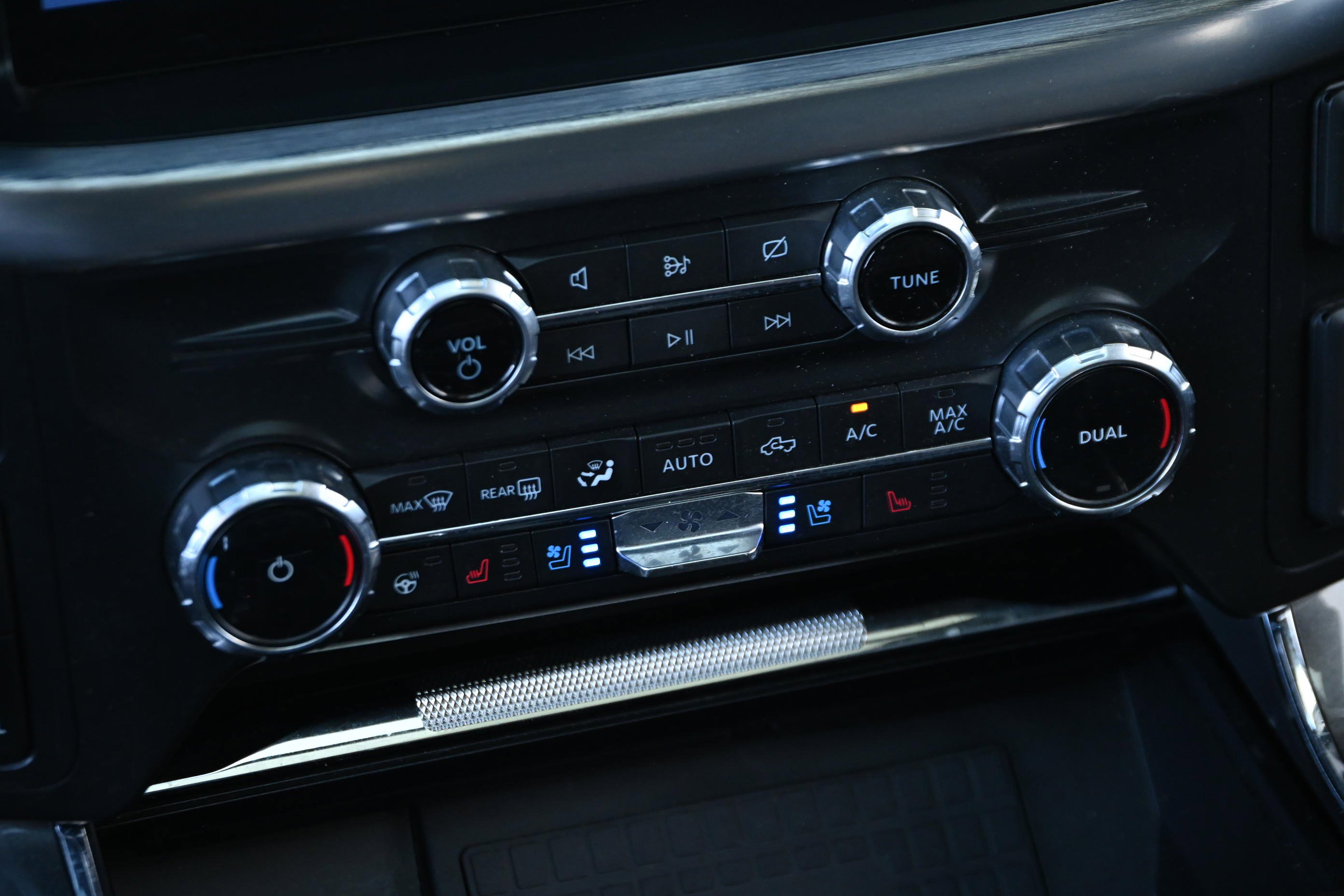 Used 2022 Ford F150 Lariat w/ Equipment Group 502A High AWD/4WD image 19