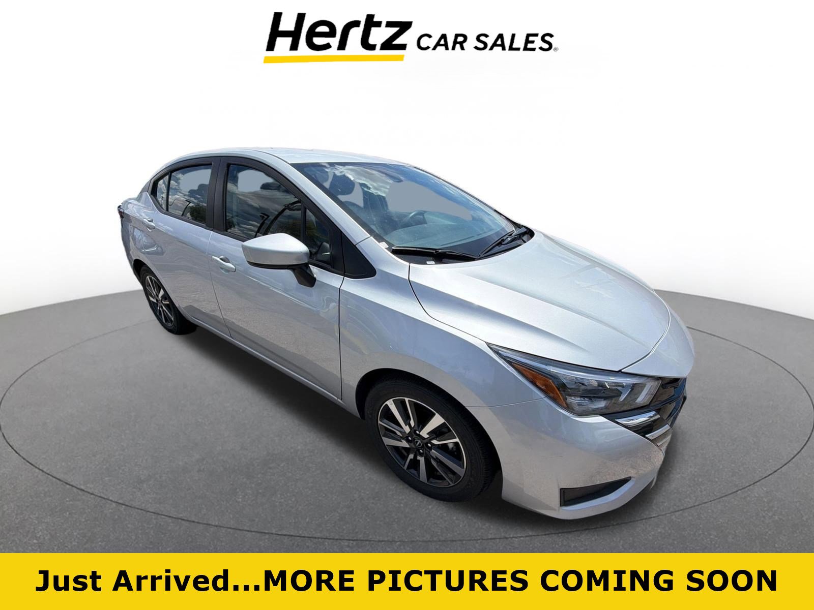 Used 2025 Nissan Versa SV FWD image 1