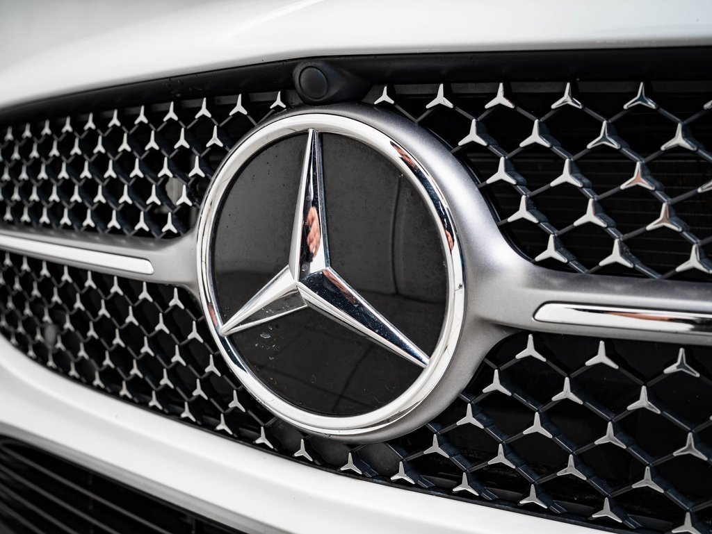 Certified 2025 Mercedes-Benz CLA 250 4MATIC image 3