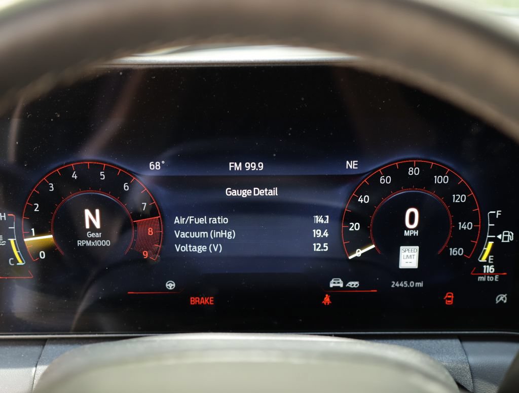 Used 2025 Ford Mustang GT Premium w/ GT Performance Package RWD image 14