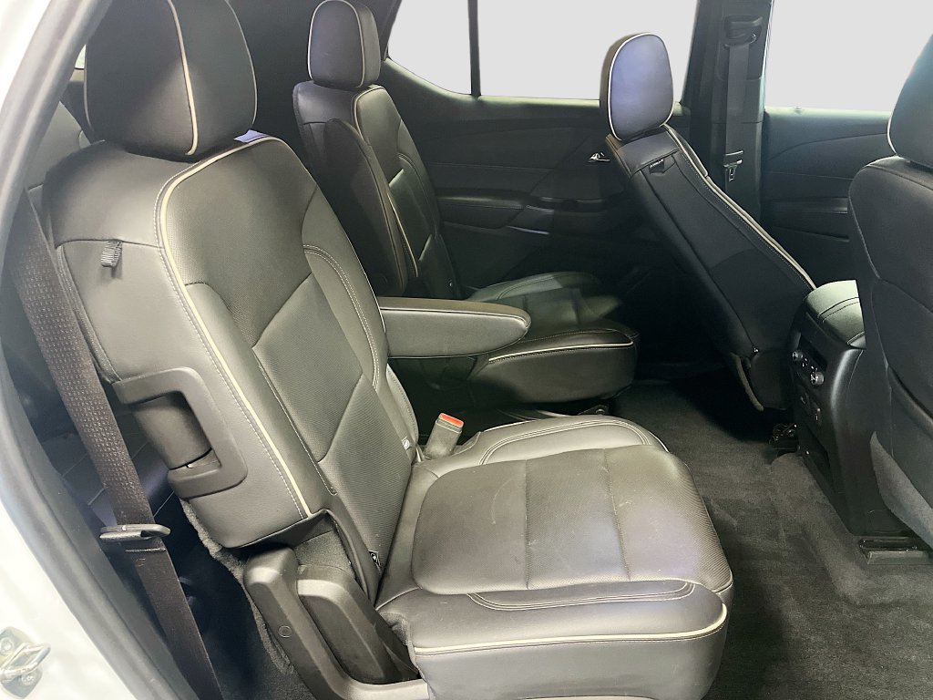 Used 2023 Chevrolet Traverse Premier w/ Redline Edition AWD/4WD image 30