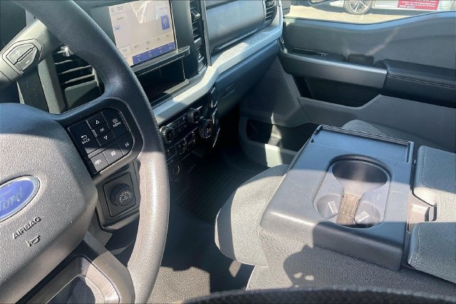 Used 2026 Ford F350 XLT RWD image 14