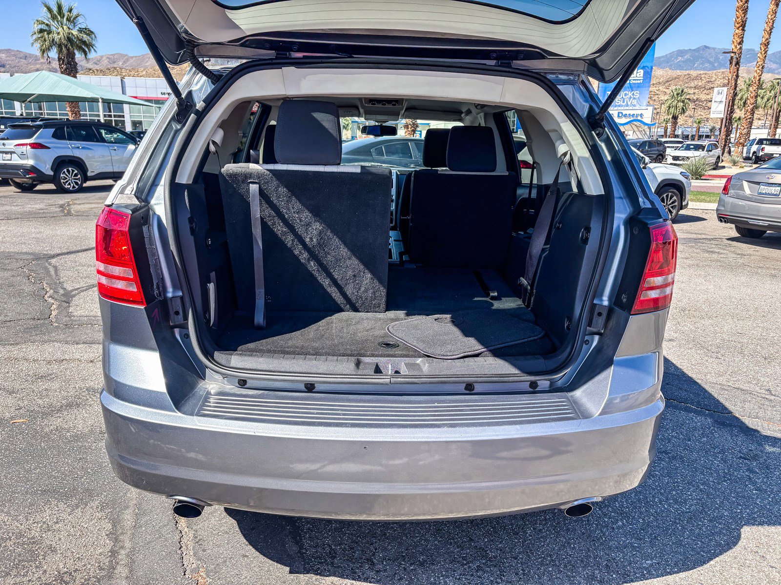 Used 2009 Dodge Journey SXT w/ Flexible Seating Group FWD image 13