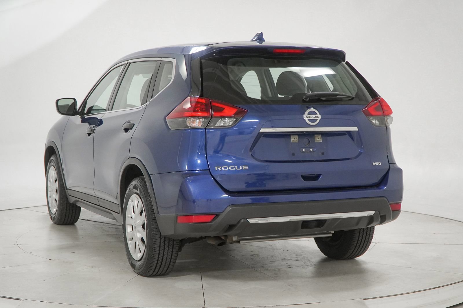 Used 2018 Nissan Rogue S image 8
