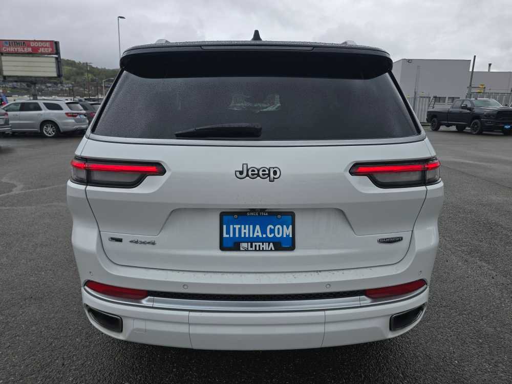 Used 2022 Jeep Grand Cherokee L Summit w/ Luxury Tech Group V image 4