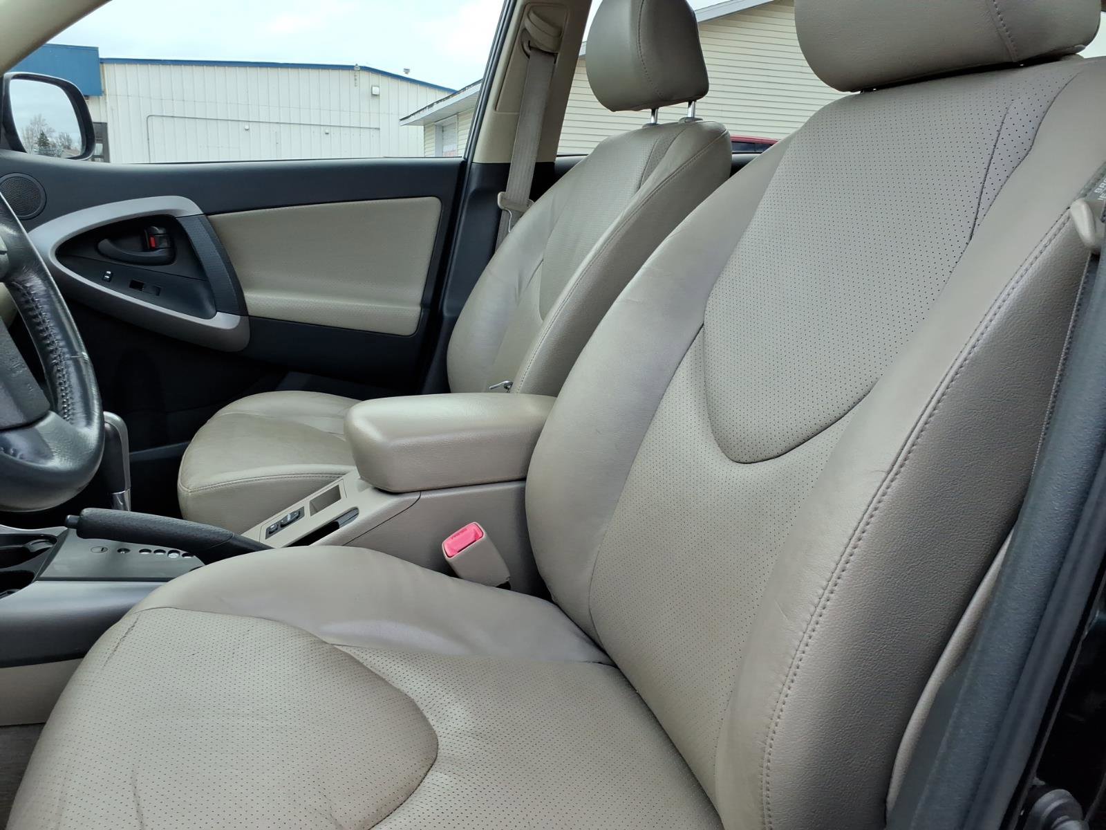 Used 2008 Toyota RAV4 Limited image 19