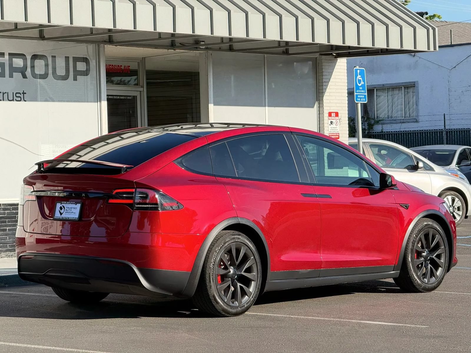 Used 2023 Tesla Model X Plaid AWD/4WD image 9