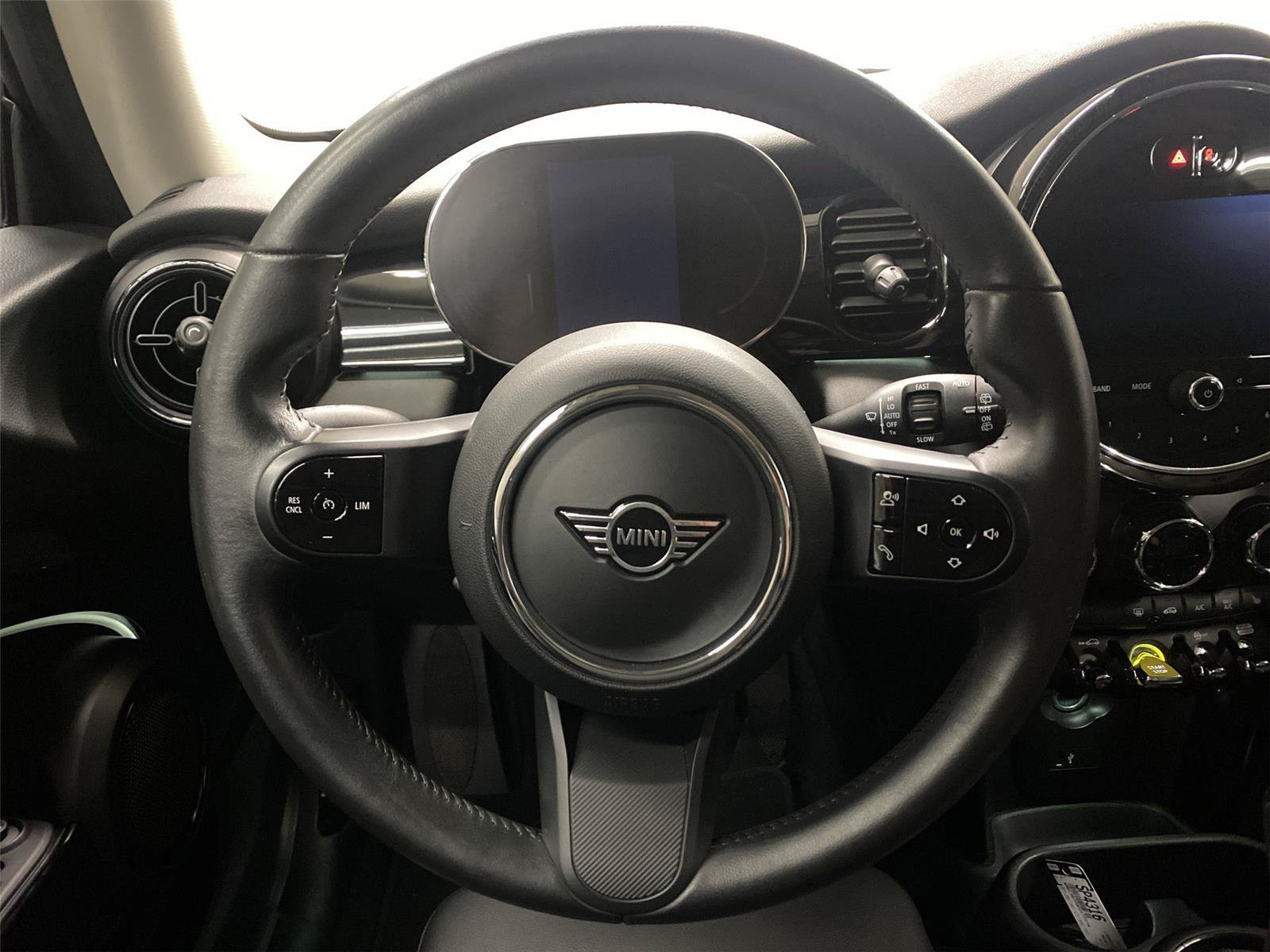 Used 2023 MINI Cooper SE FWD image 15