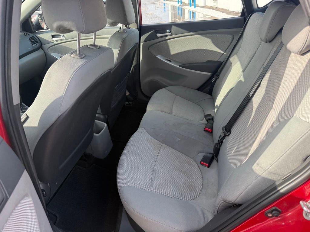 Used 2012 Hyundai Accent GS image 22
