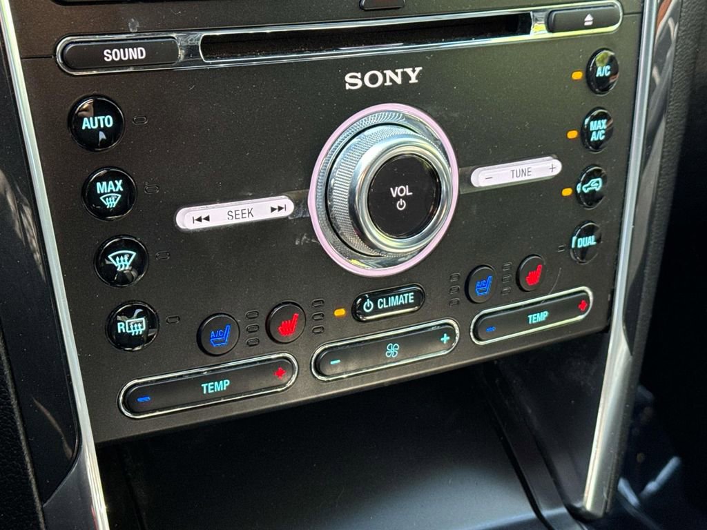 Used 2018 Ford Explorer Limited w/ Equipment Group 301A AWD/4WD image 6