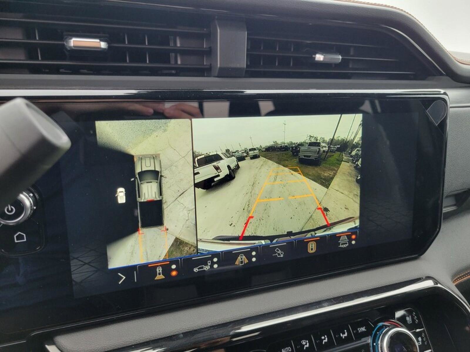 New 2026 GMC Sierra 3500 AT4 w/ AT4 Premium Plus Package image 21