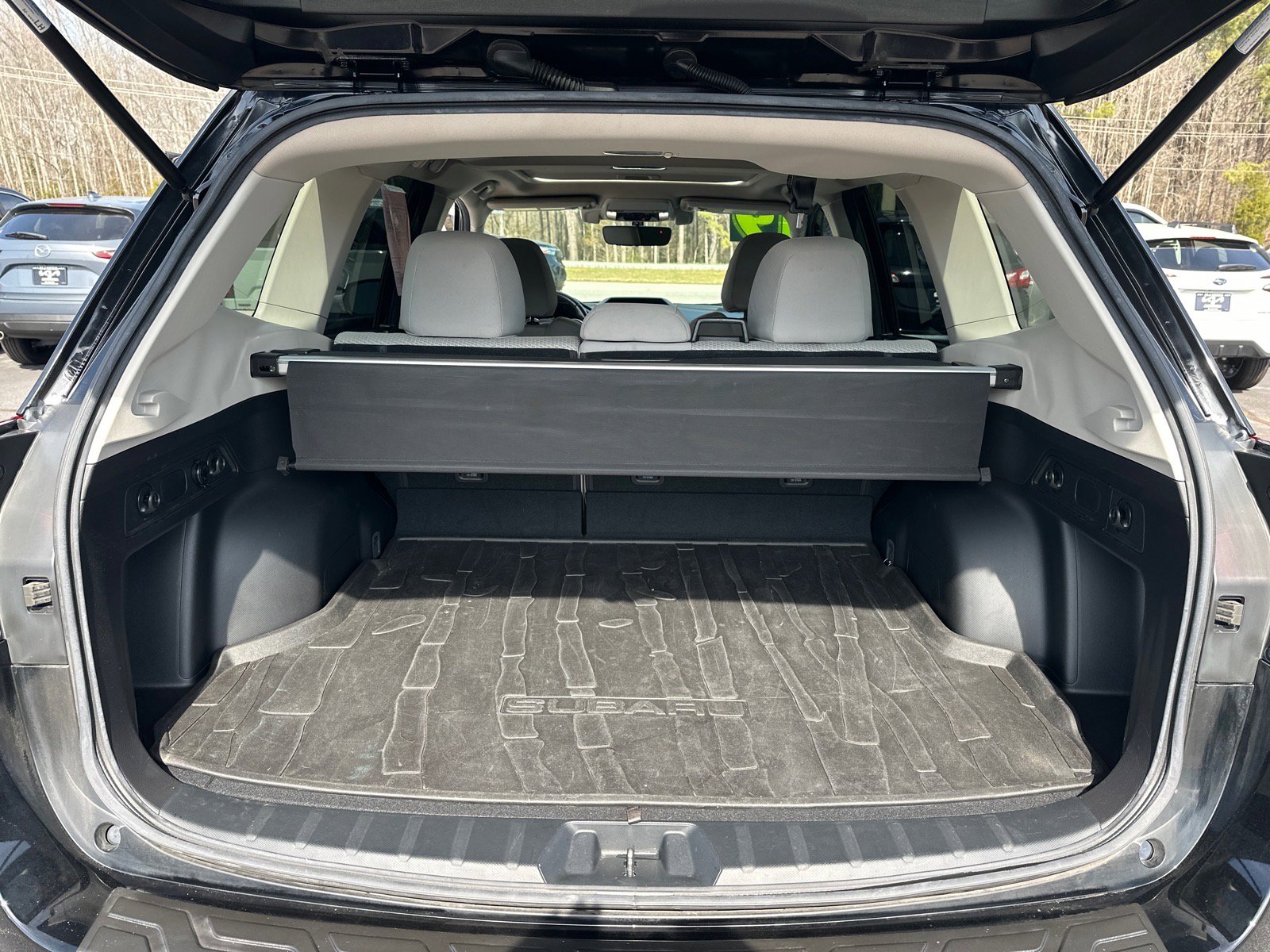 Used 2019 Subaru Forester Premium w/ All-Weather Package image 18