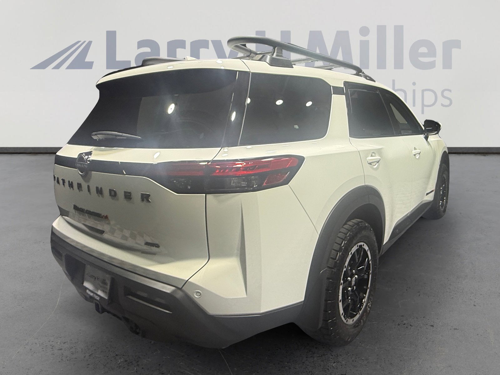 Certified 2025 Nissan Pathfinder Rock Creek image 5