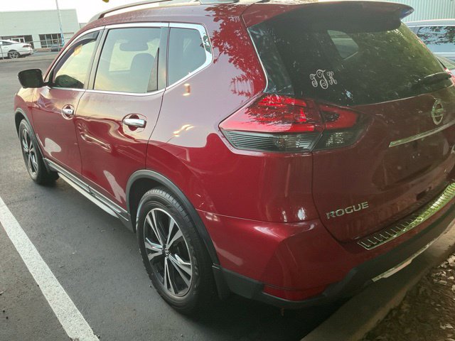 Used 2017 Nissan Rogue SL w/ SL Premium Package FWD image 10