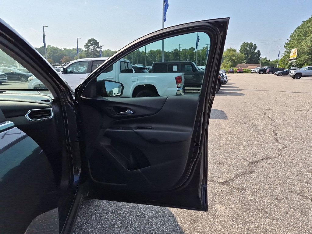 Used 2023 Chevrolet Equinox LT FWD image 34