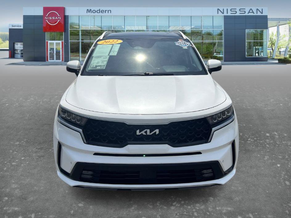 Used 2022 Kia Sorento EX w/ Panoramic Sunroof Package FWD image 2
