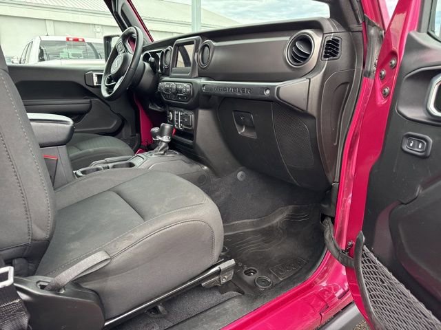 Used 2022 Jeep Wrangler Willys AWD/4WD image 9