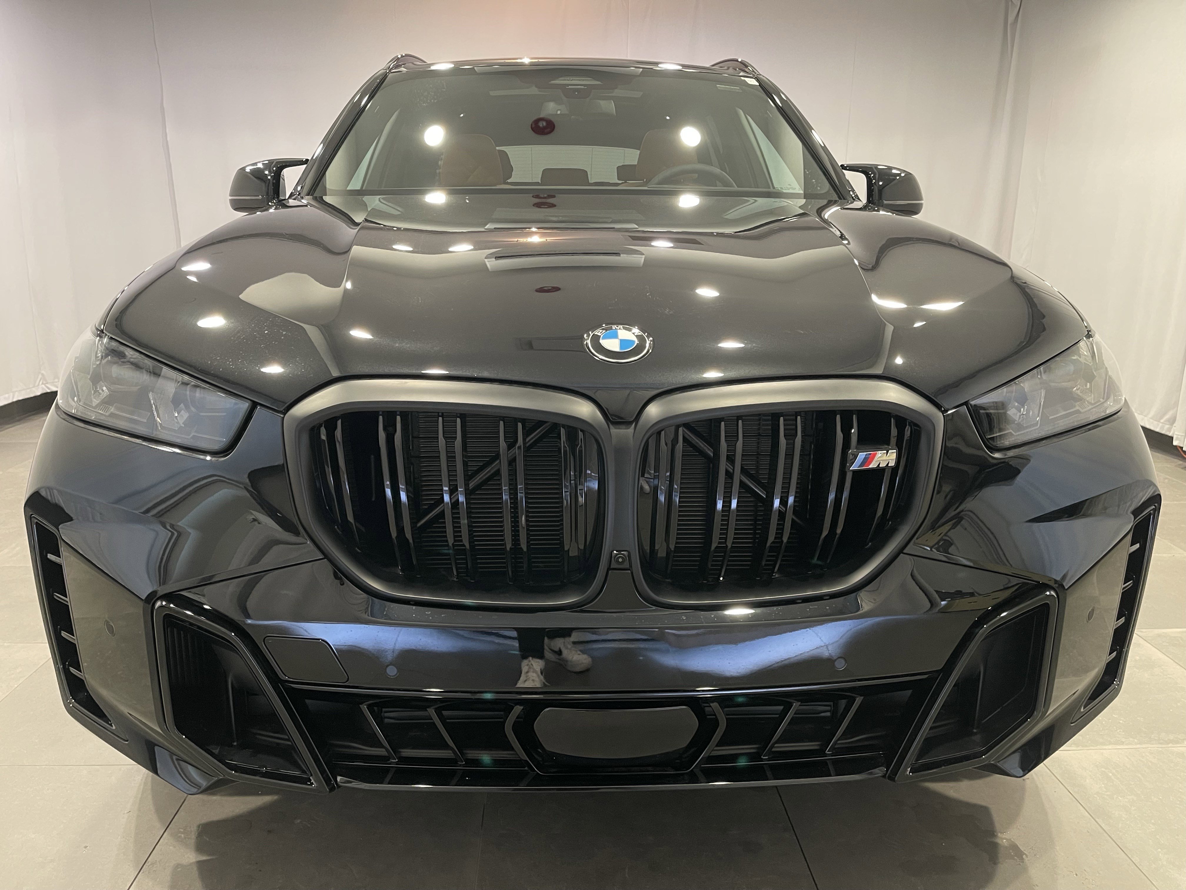 New 2026 BMW X5 M60i w/ Executive Package AWD/4WD image 2