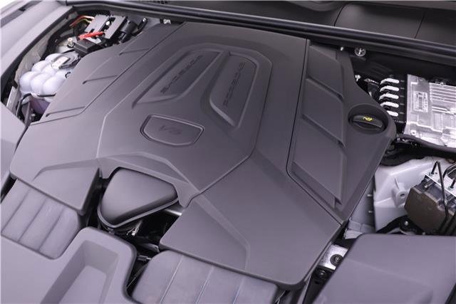 Used 2024 Porsche Cayenne Coupe image 26