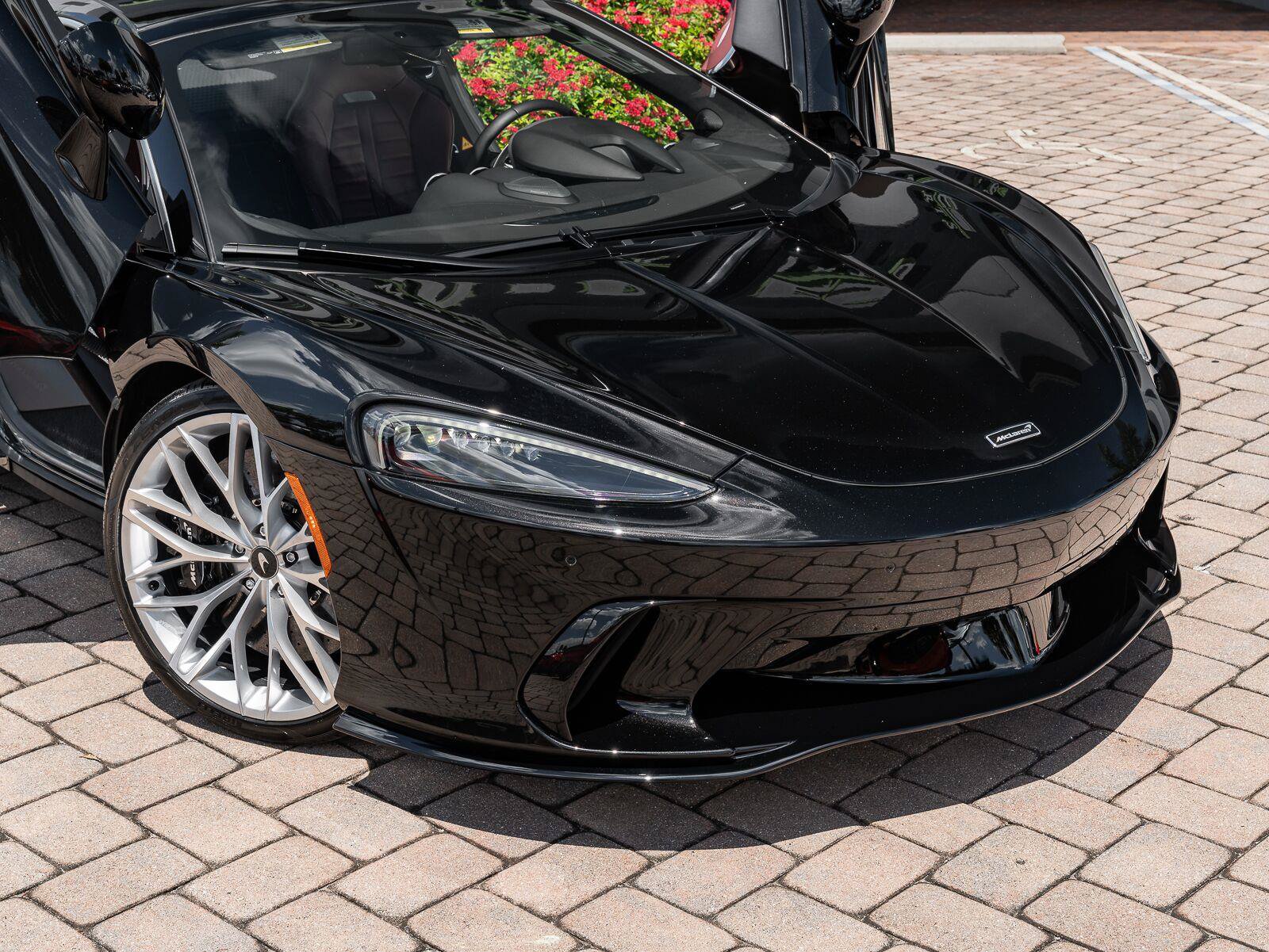 Used 2025 McLaren GTS RWD image 7
