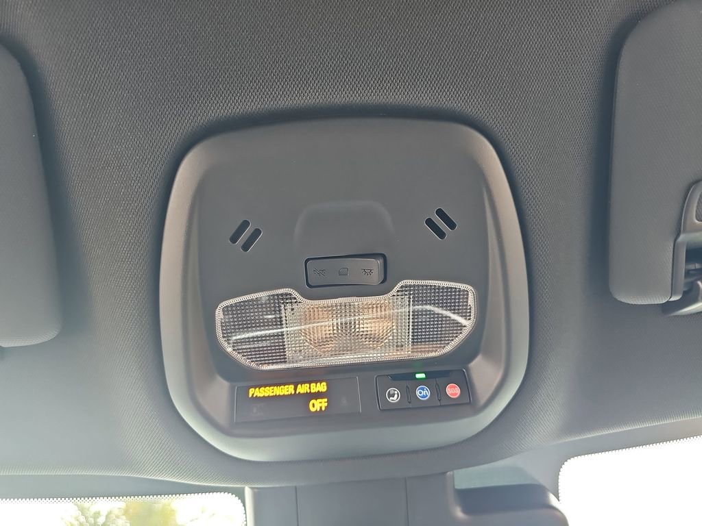 New 2026 Chevrolet Trax RS FWD image 30