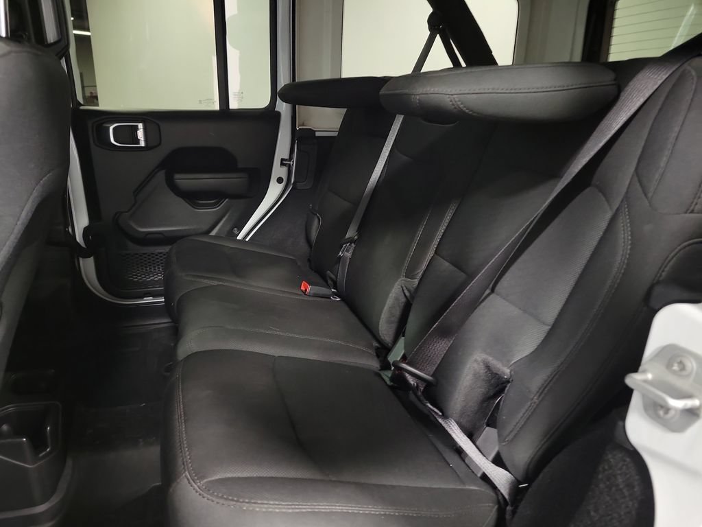 Used 2022 Jeep Wrangler Unlimited Sport AWD/4WD image 29