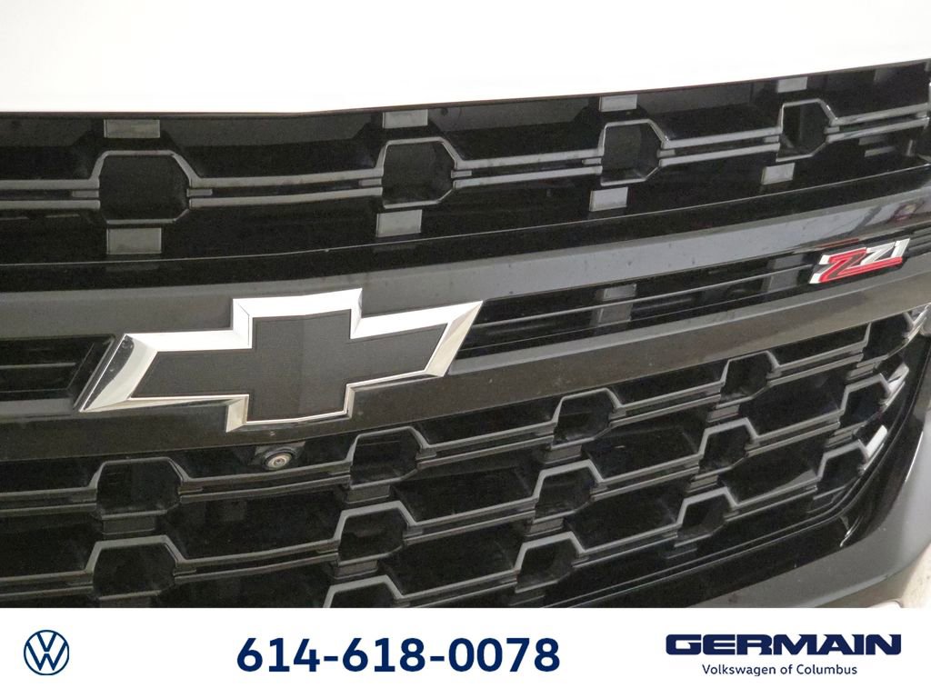 Used 2023 Chevrolet Suburban Z71 w/ Luxury Package AWD/4WD image 17