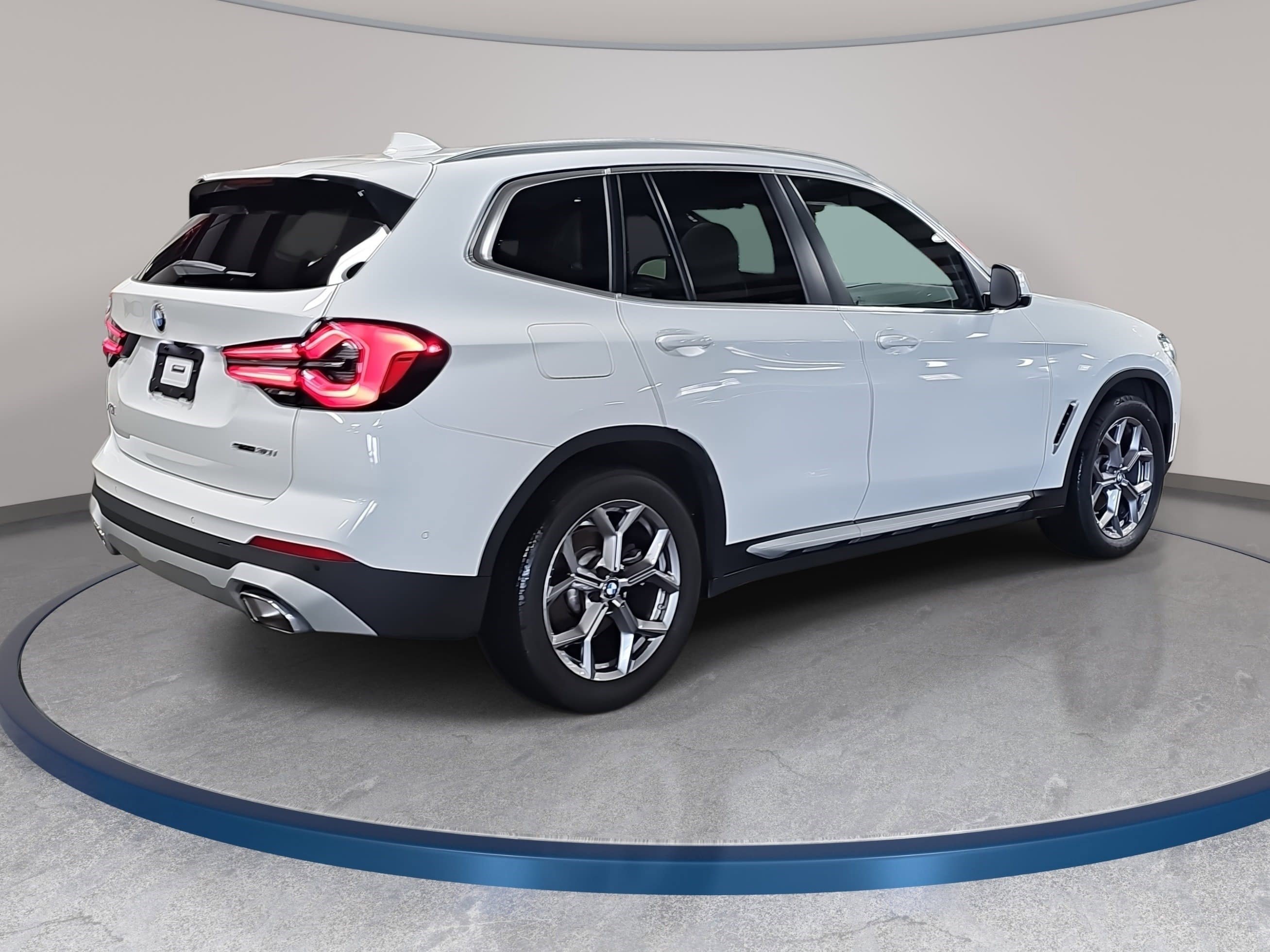 Used 2023 BMW X3 sDrive30i w/ Convenience Package RWD image 5