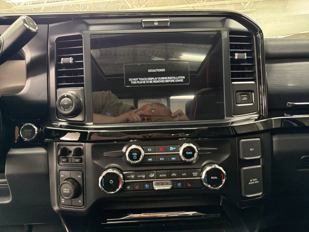 New 2026 Ford F250 Lariat w/ Black Appearance Package AWD/4WD image 22