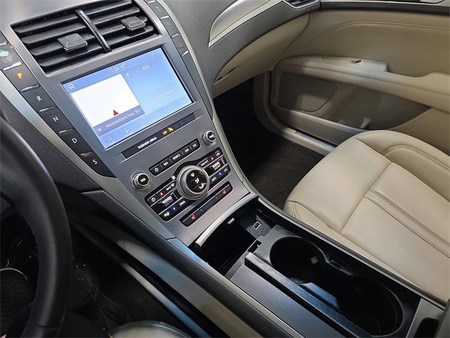 Used 2020 Lincoln MKZ AWD w/ Convenience Package image 25
