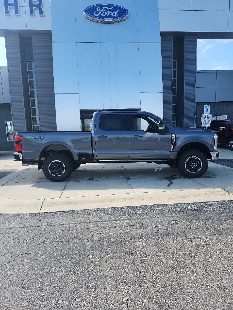 New 2026 Ford F350 Lariat w/ Tremor Off-Road Package AWD/4WD image 9