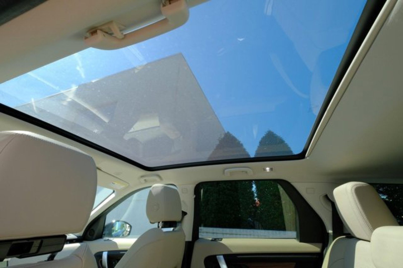 Used 2024 Land Rover Discovery Sport S image 20