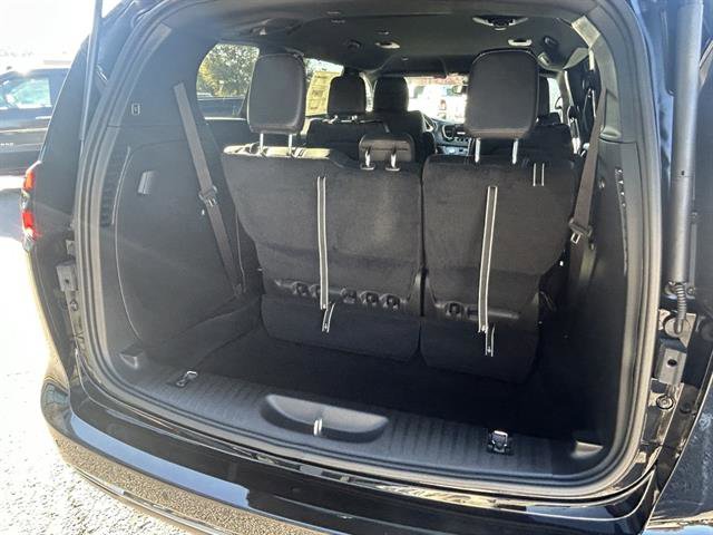 New 2026 Chrysler Pacifica Select image 9