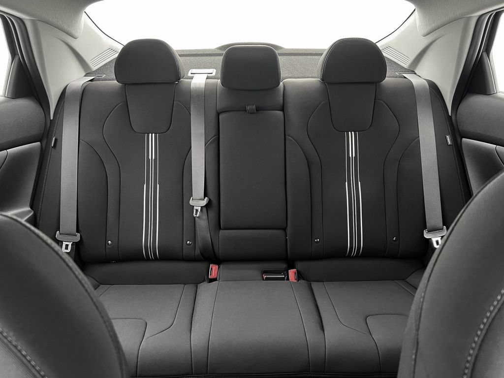 New 2025 Hyundai Elantra SEL FWD image 16