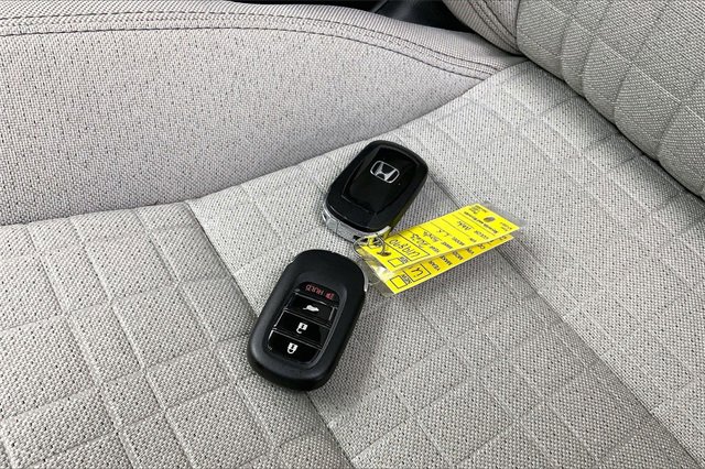 Certified 2023 Honda HR-V LX image 13
