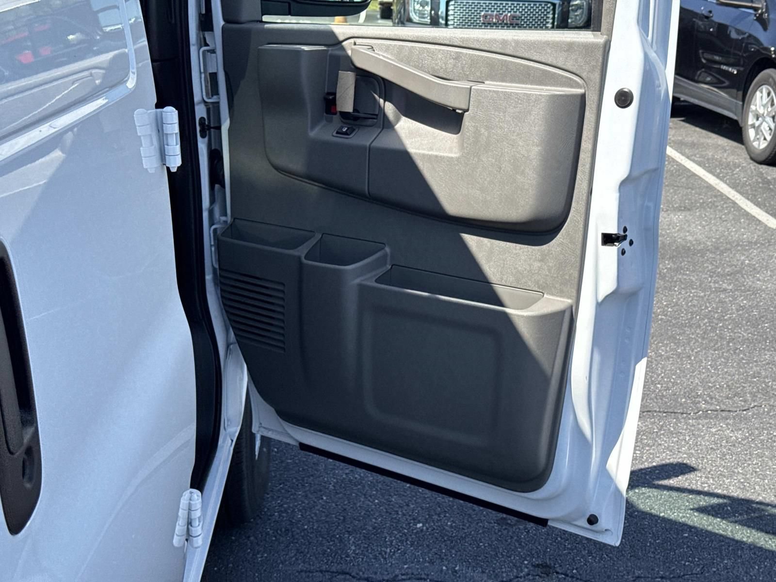 New 2026 Chevrolet Express 2500 w/ Driver Convenience Package RWD image 10