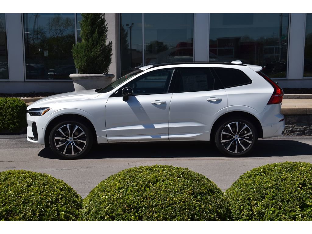 Certified 2025 Volvo XC60 B5 Plus w/ Protection Package Premier image 7