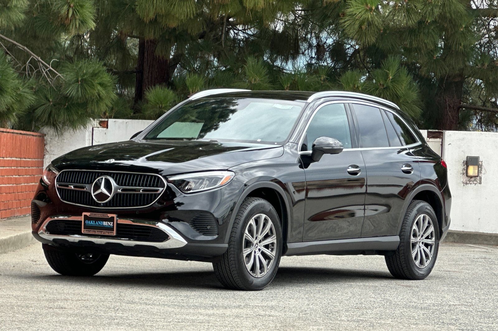 Certified 2026 Mercedes-Benz GLC 300 4MATIC image 9