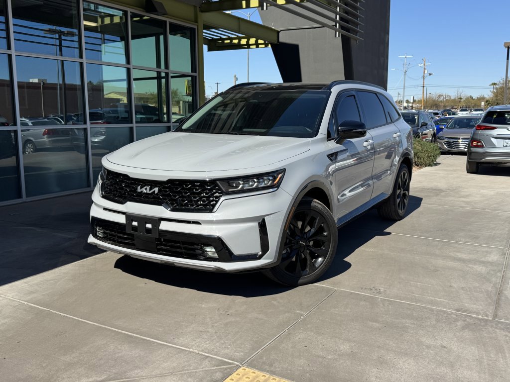 Used 2023 Kia Sorento SX FWD image 2