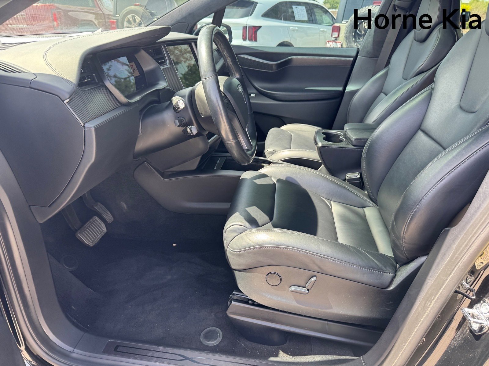 Used 2018 Tesla Model X 100D image 10