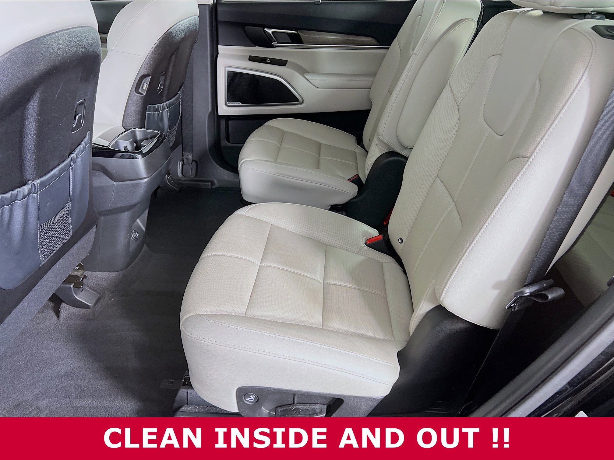 Used 2022 Kia Telluride EX w/ EX Premium Package image 5